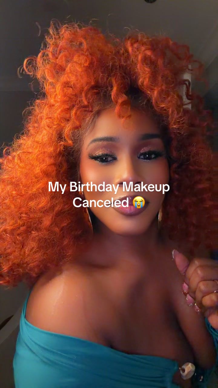 @Whoisdenisia