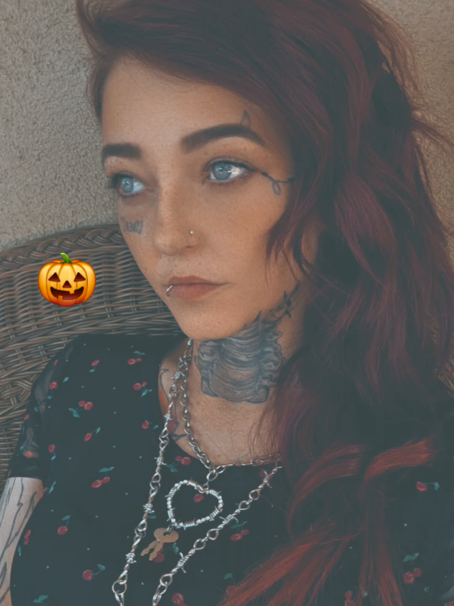 @Ashh Sophia💀🖤