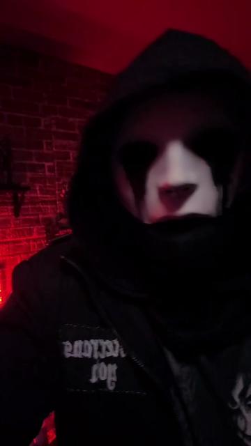 @Von Necros