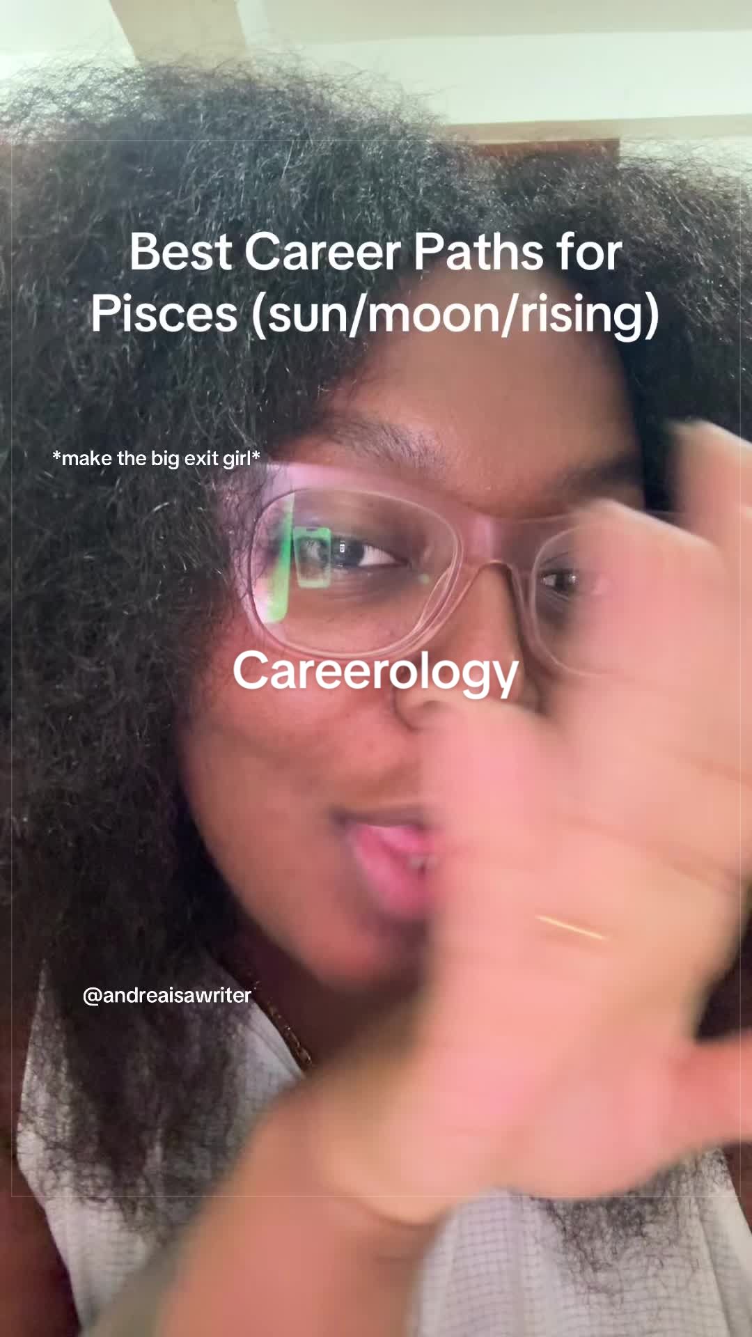@The Career Priestess🌙
