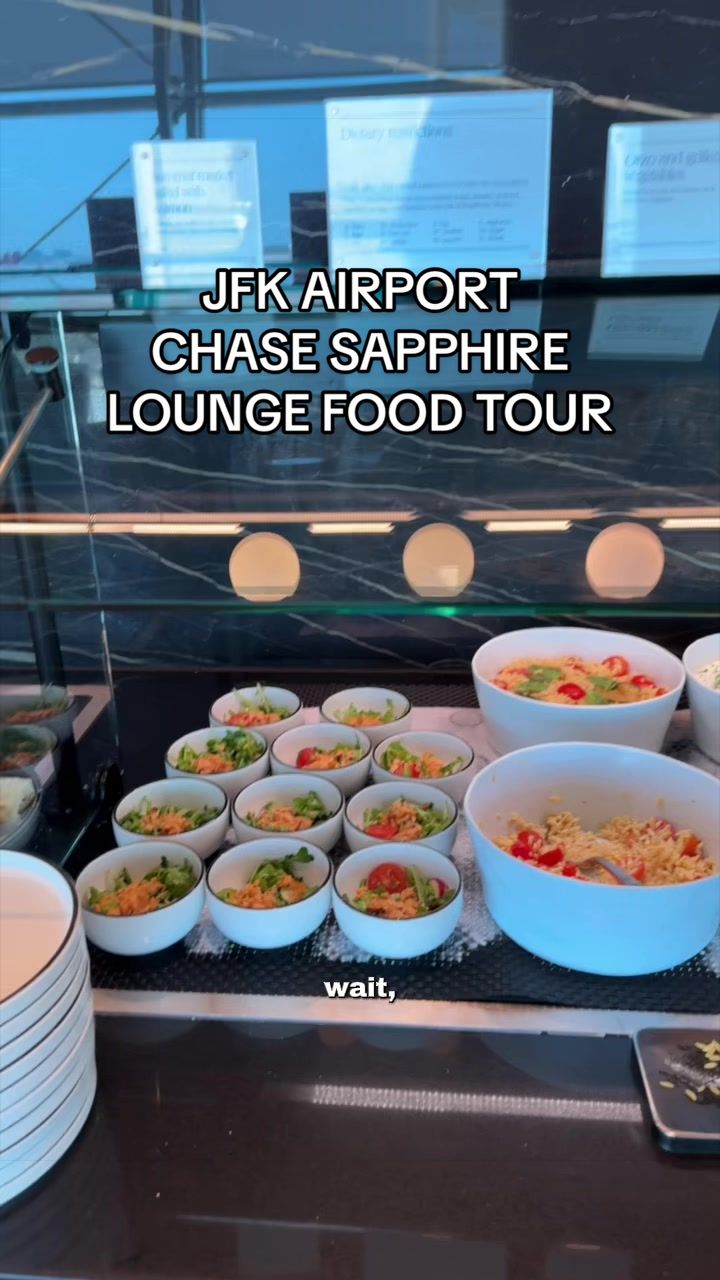 @Lea is eating 🥟 NYC foodie