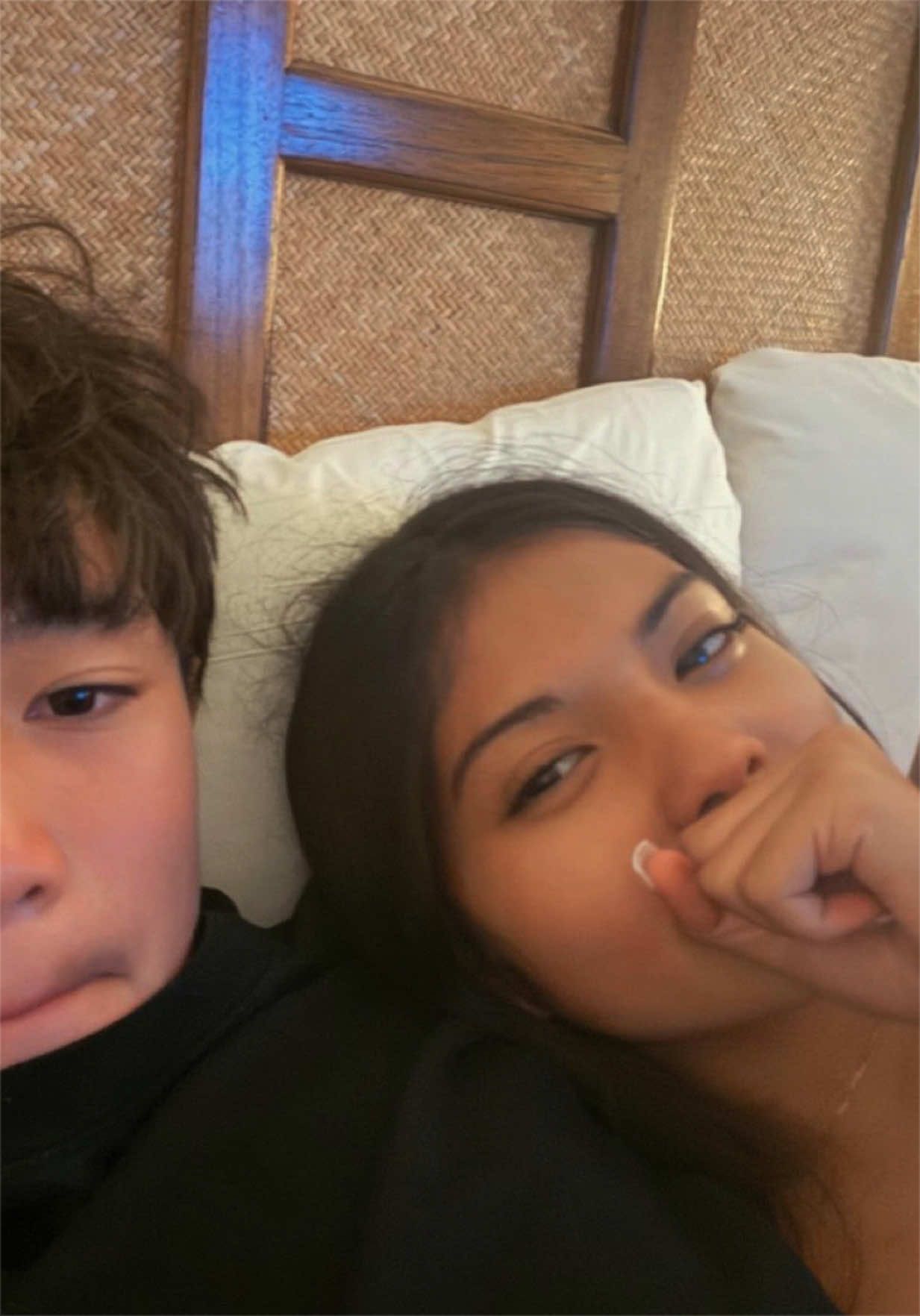 @𝐞𝐦𝐢