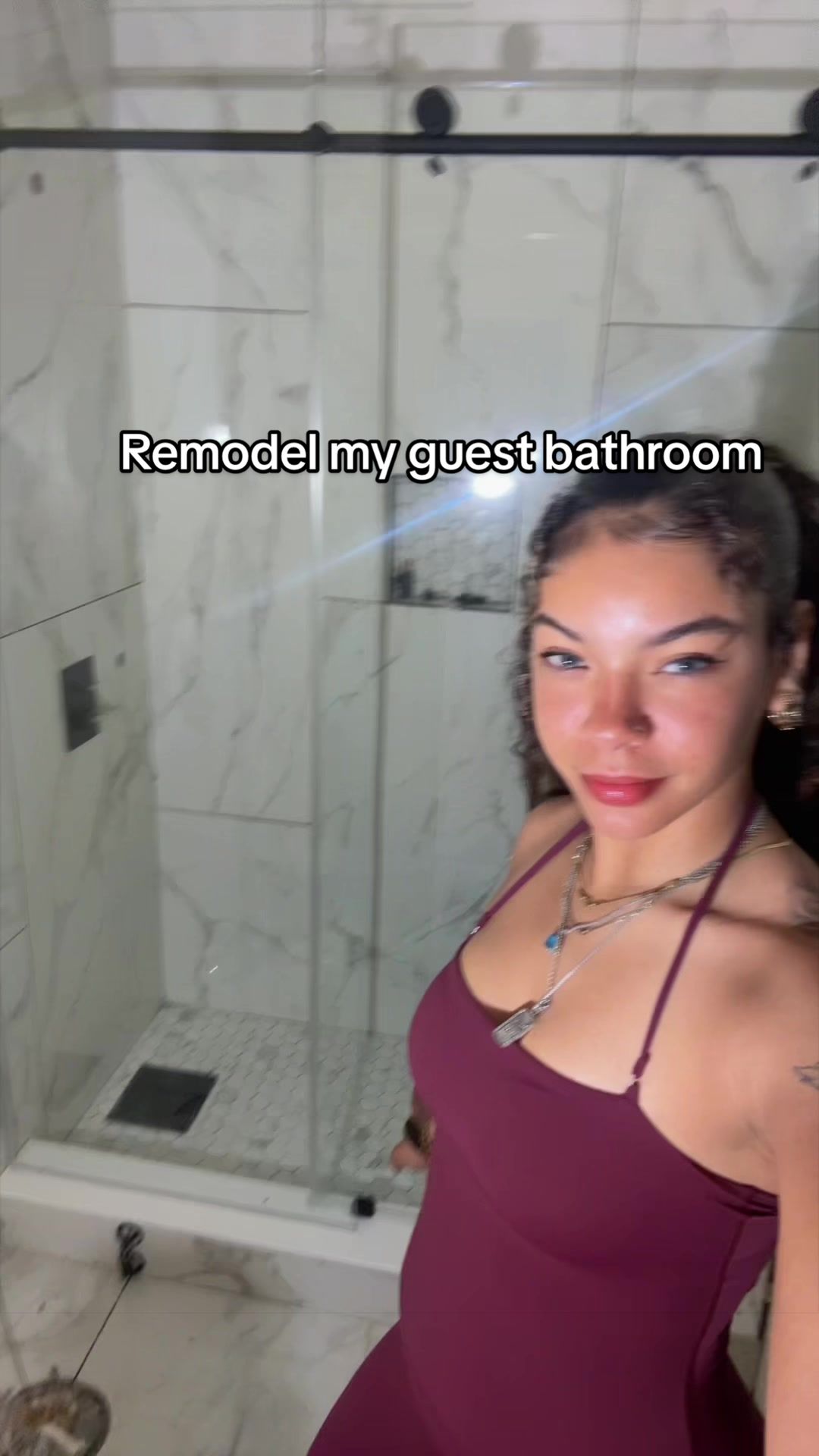 @queenvale_
