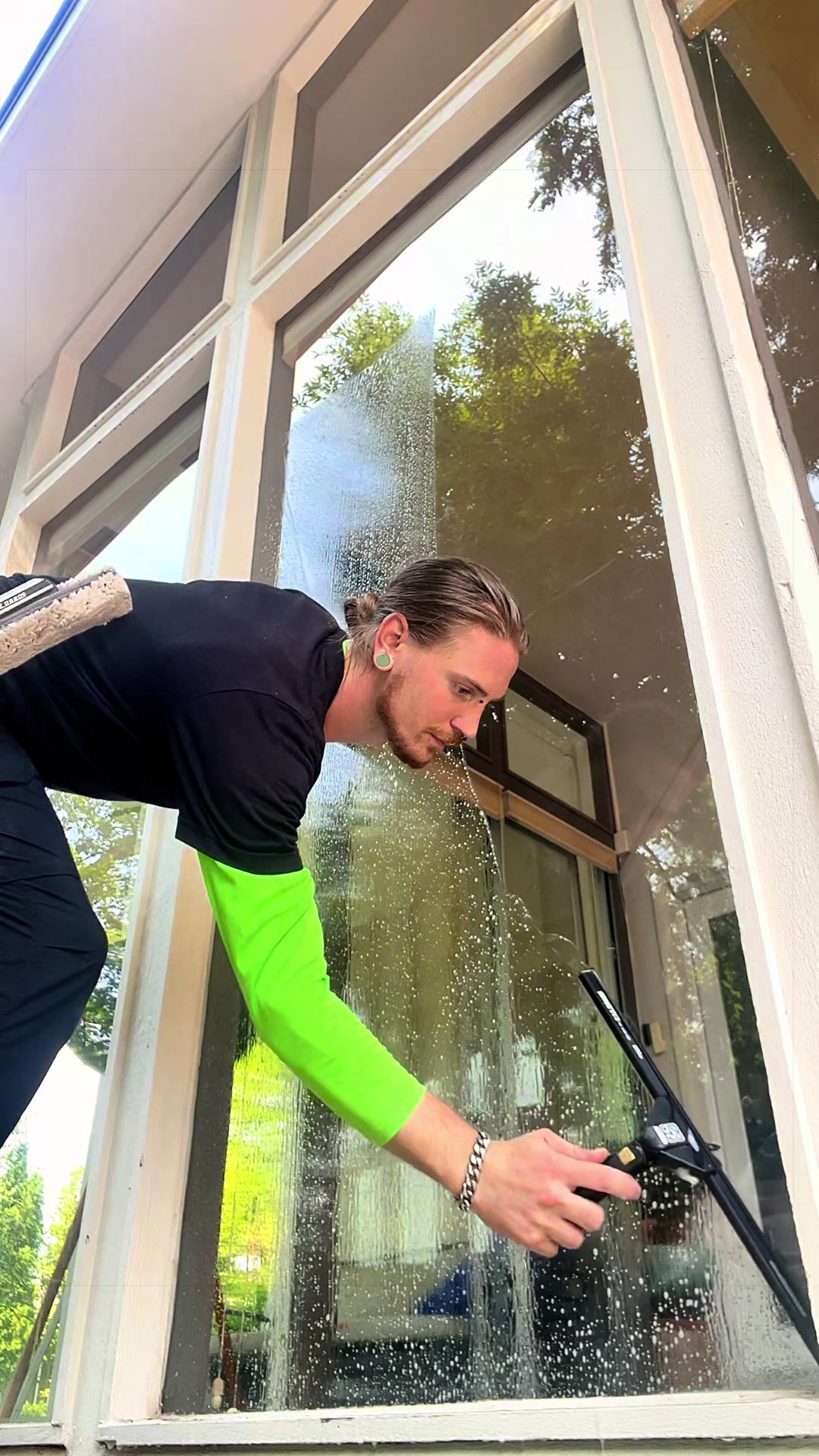 @Jeremy The Window Cleaner