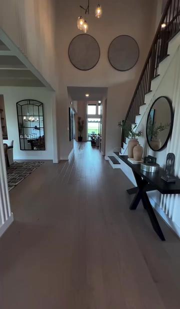 @Queen Matthews, Realtor®️