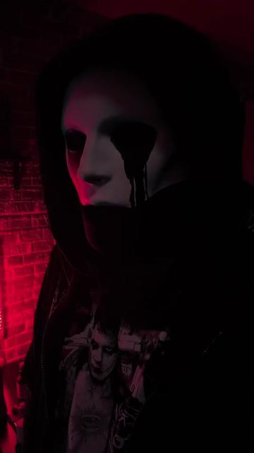 @Von Necros