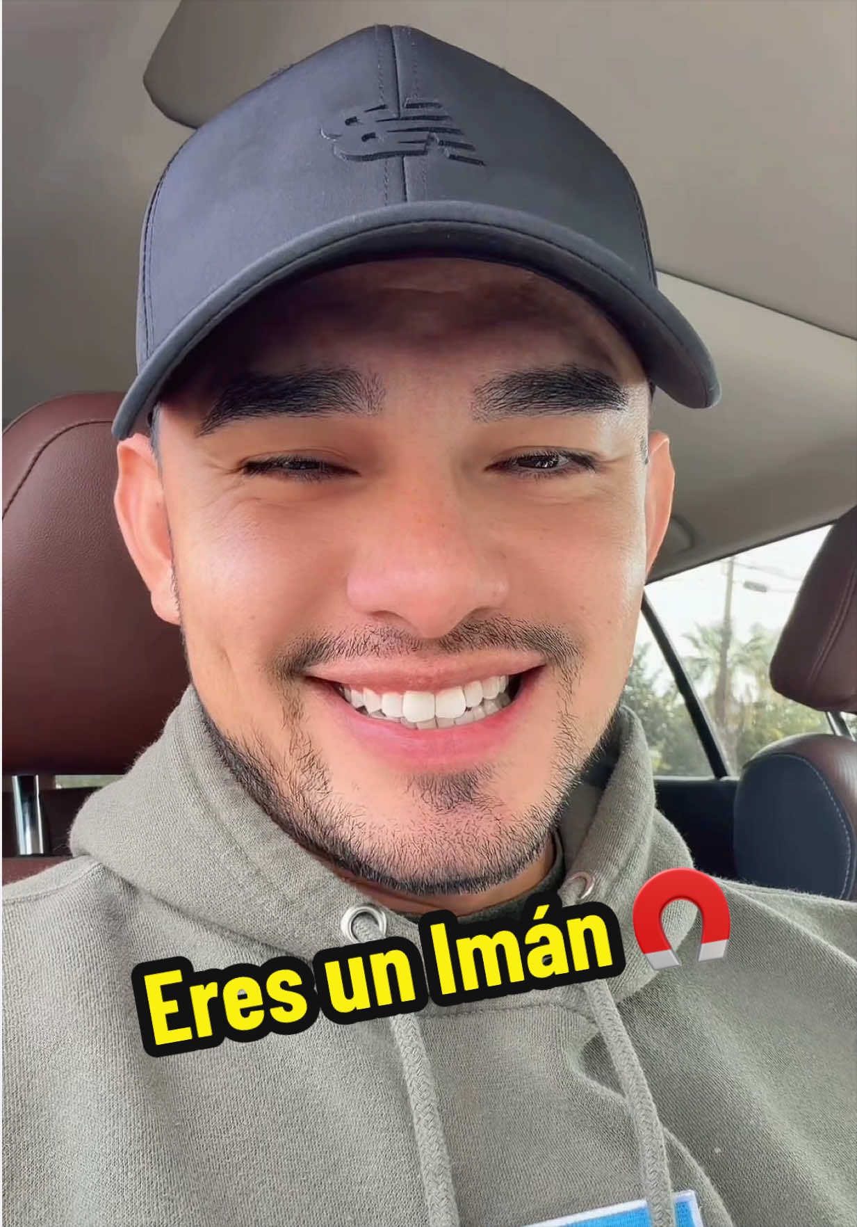 @Alex Uriostegui