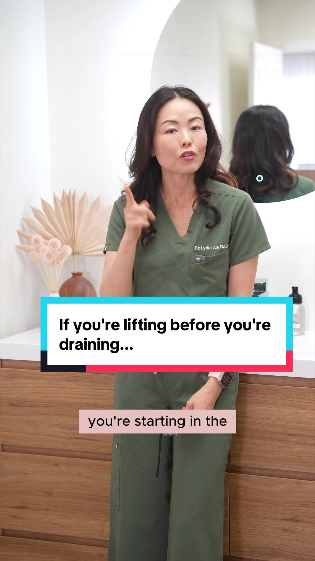 @Dr. Lydia | Skin & Hormones