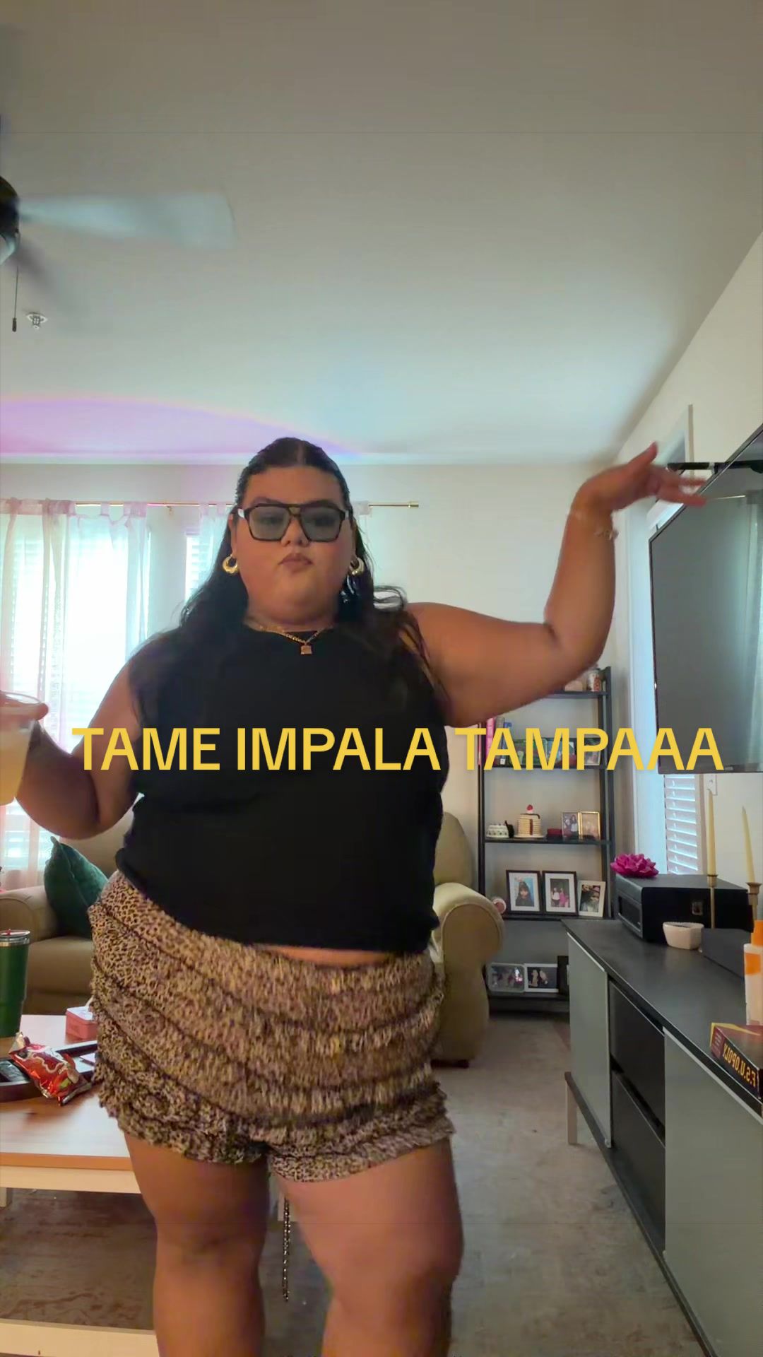 @comeonaylinnn