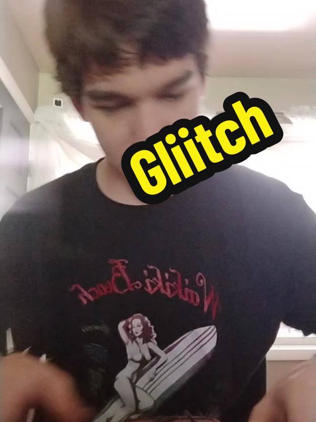 @GliitchYT
