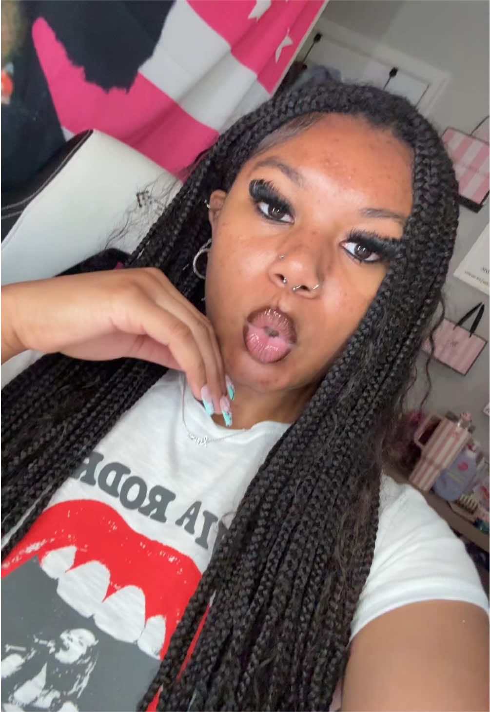 @ms.champagnemamiii