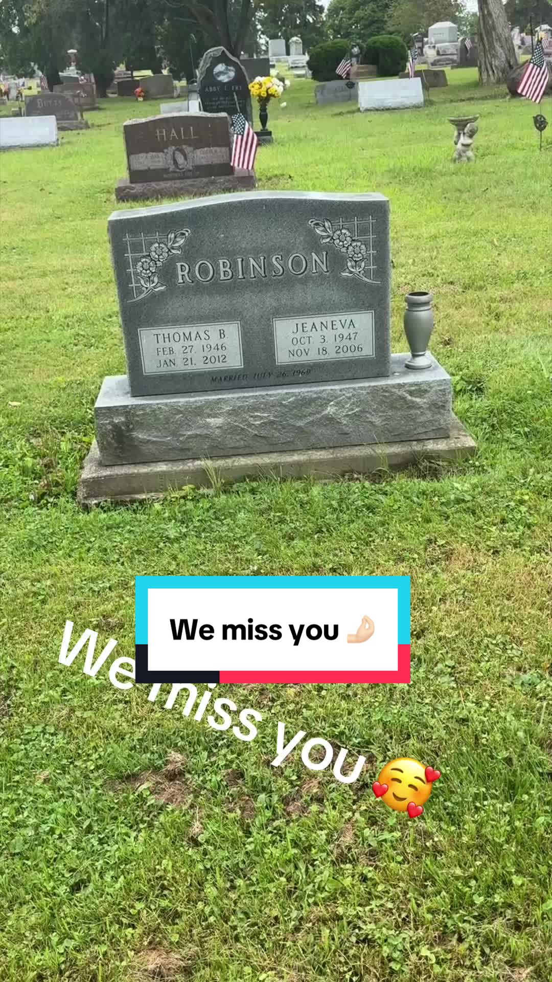 @hollimariee24