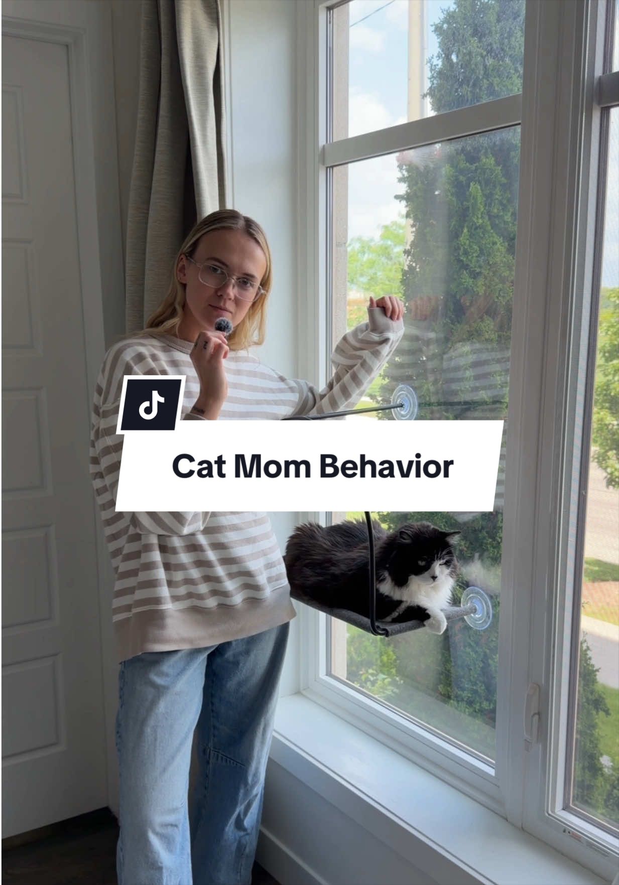@Tuft & Paw