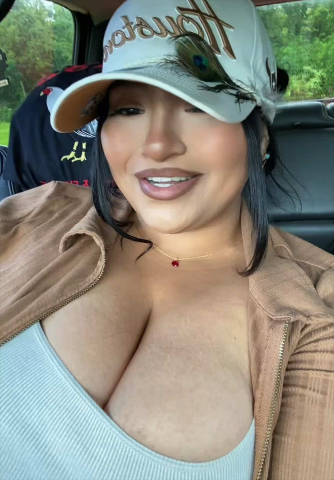 @Curvybaybee93