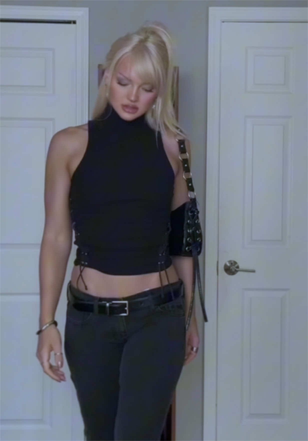 @nonamefae