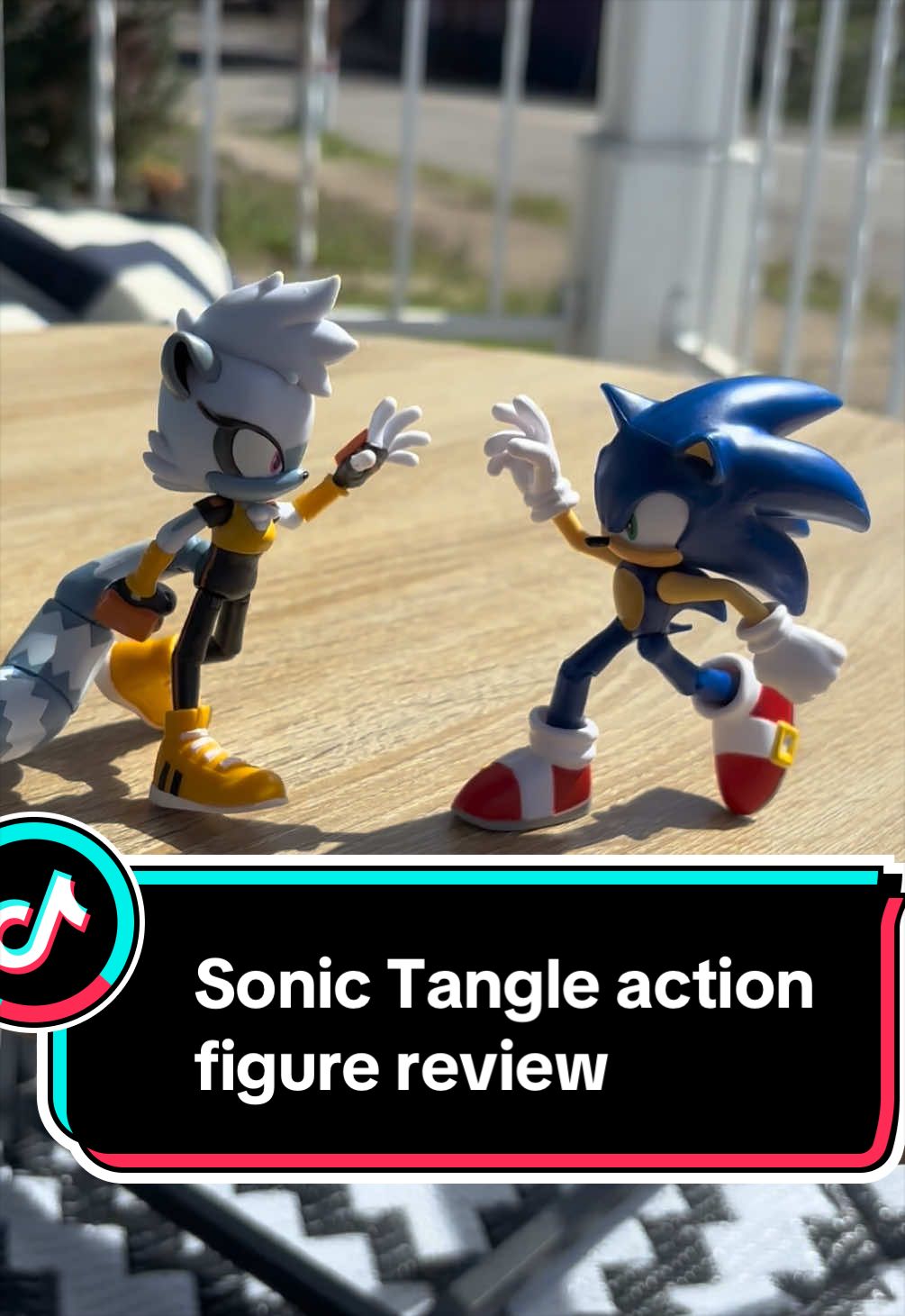 @ActionfigureStories + Sonic
