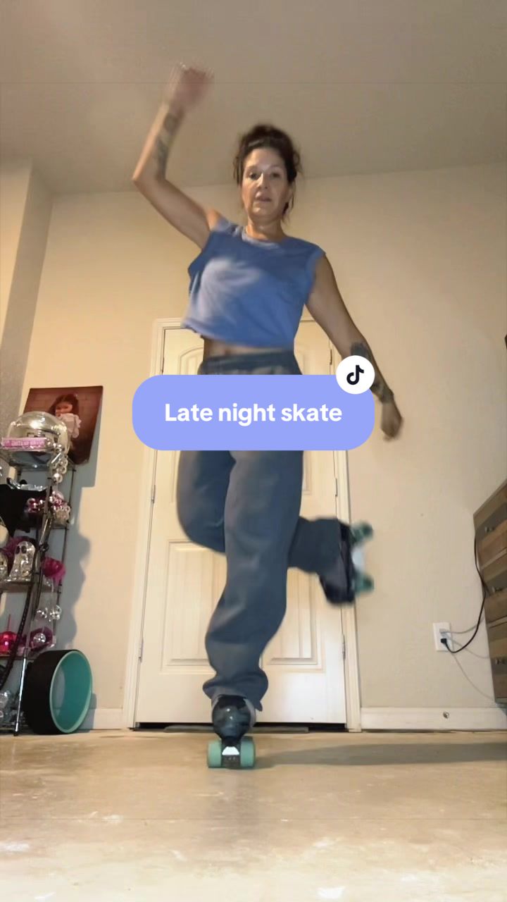 @Skatingwithvee