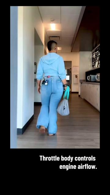 @Thick.Fit.Mechanic.Chick