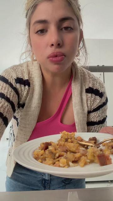 @Viviana