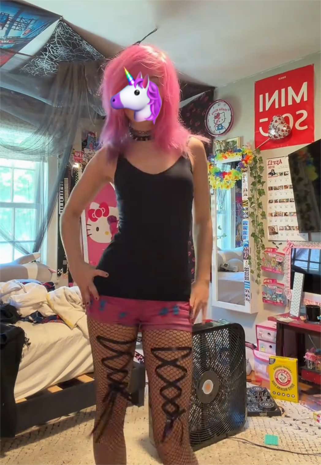 @Beaaisdead 🐾 ☮︎