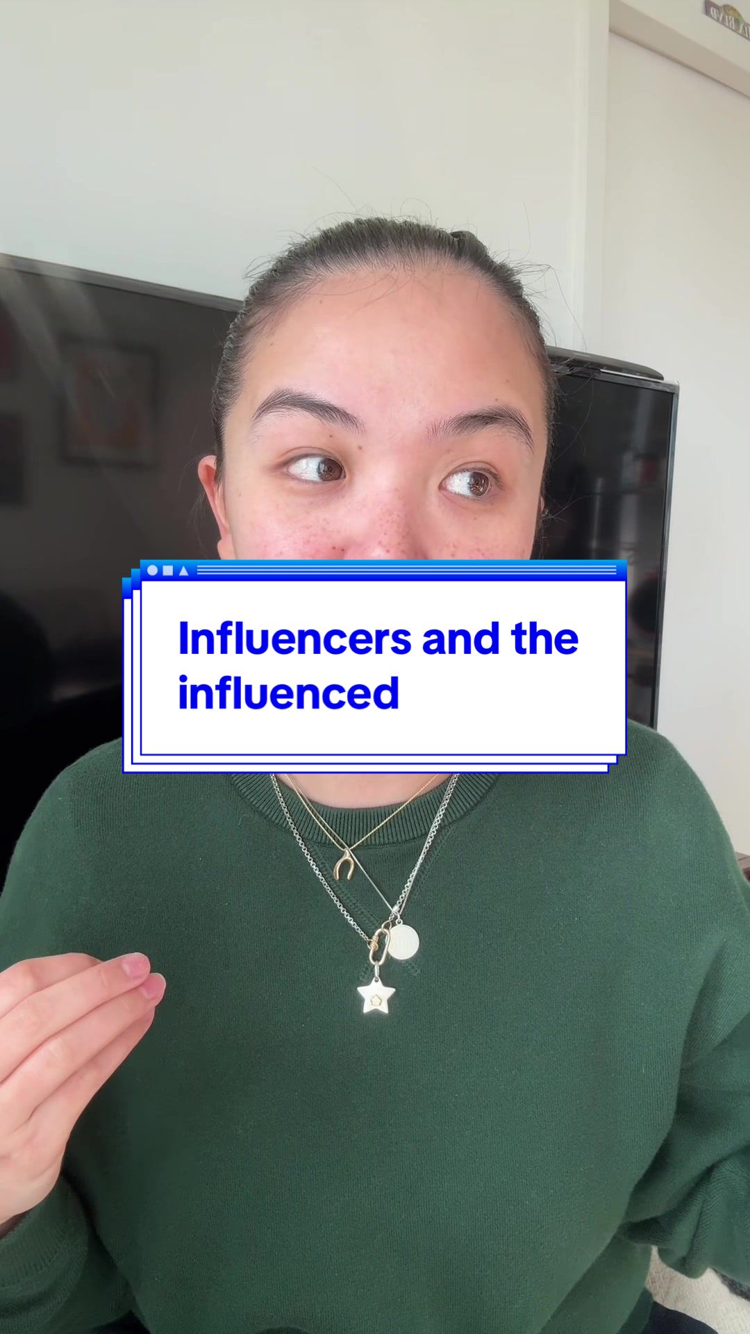 @Mia Sato - Tech reporter