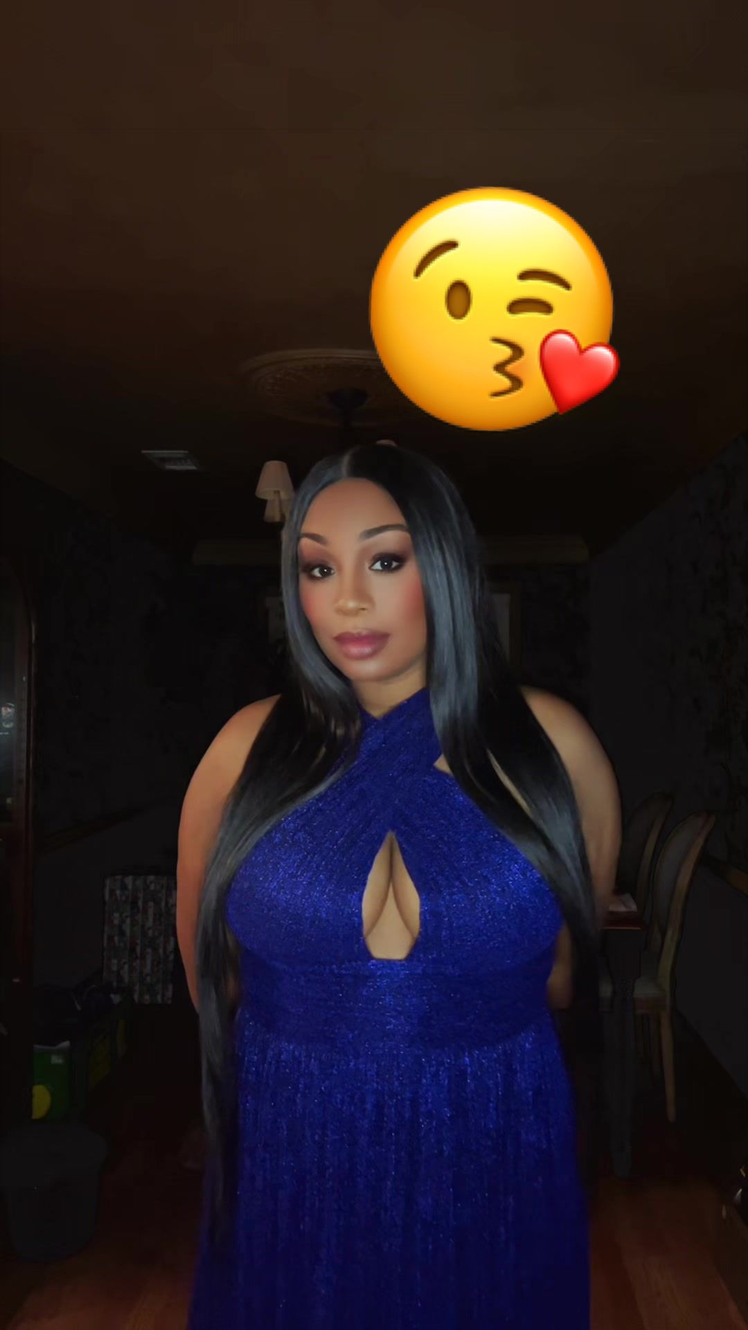 @akimmonique