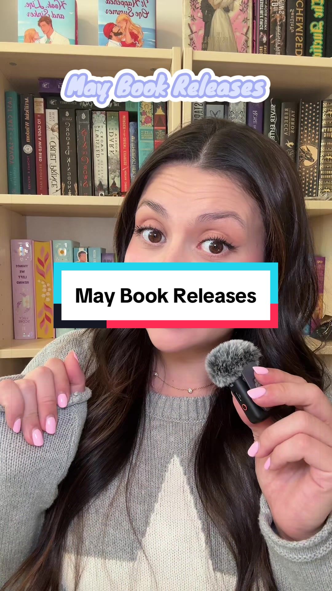 @KristinaLikesBooks 📚🫶✨