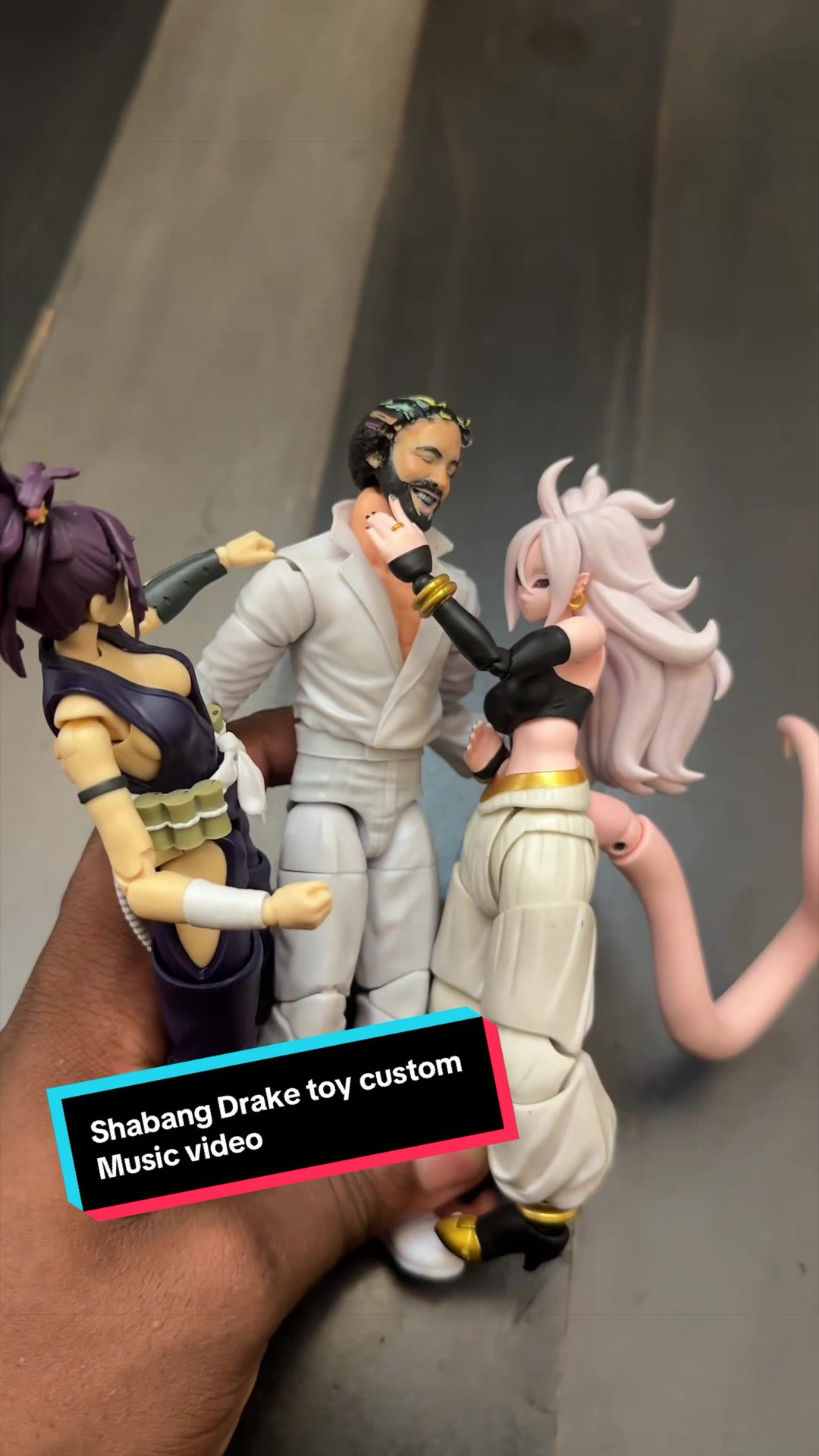 @Figures Everywhere