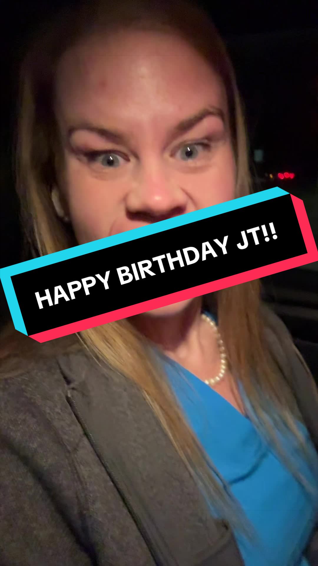 @AnnaCauley