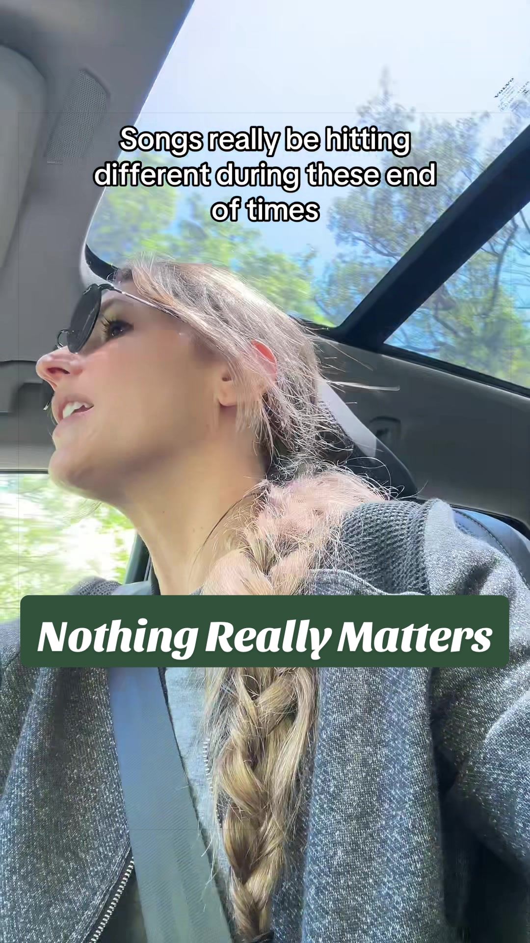 @meganjogoes