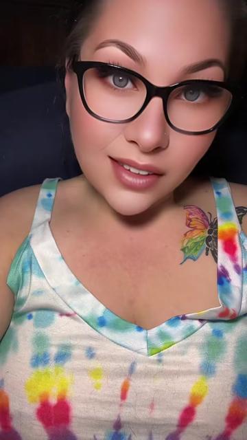 @CurvyCutie2018