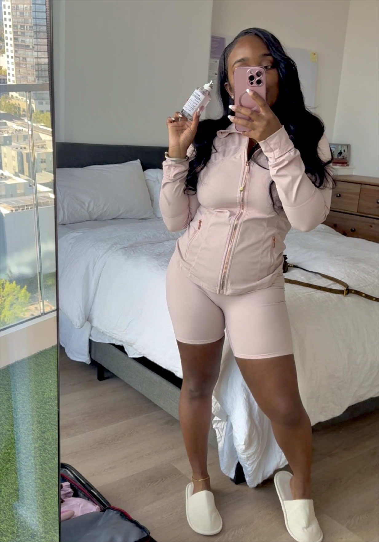 @MsParisRene