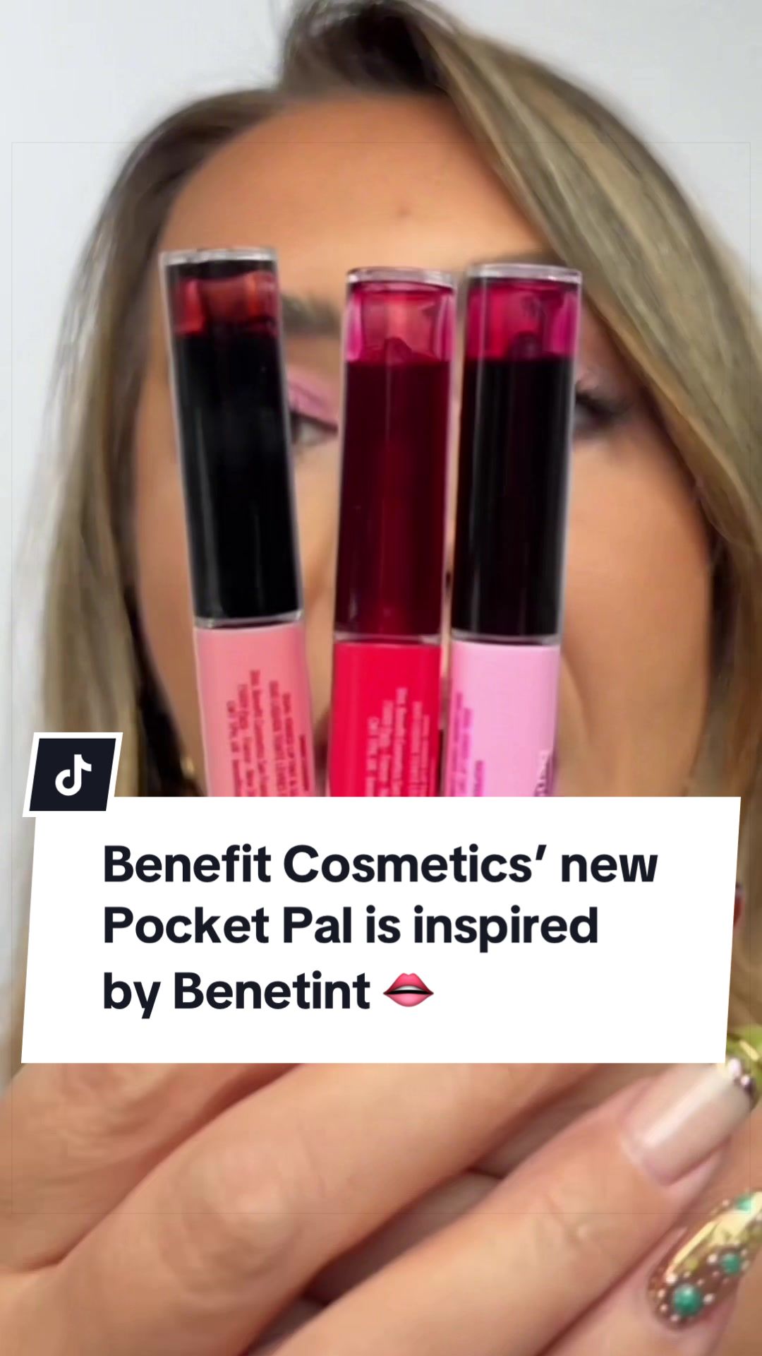 @The Lipstick Lesbians