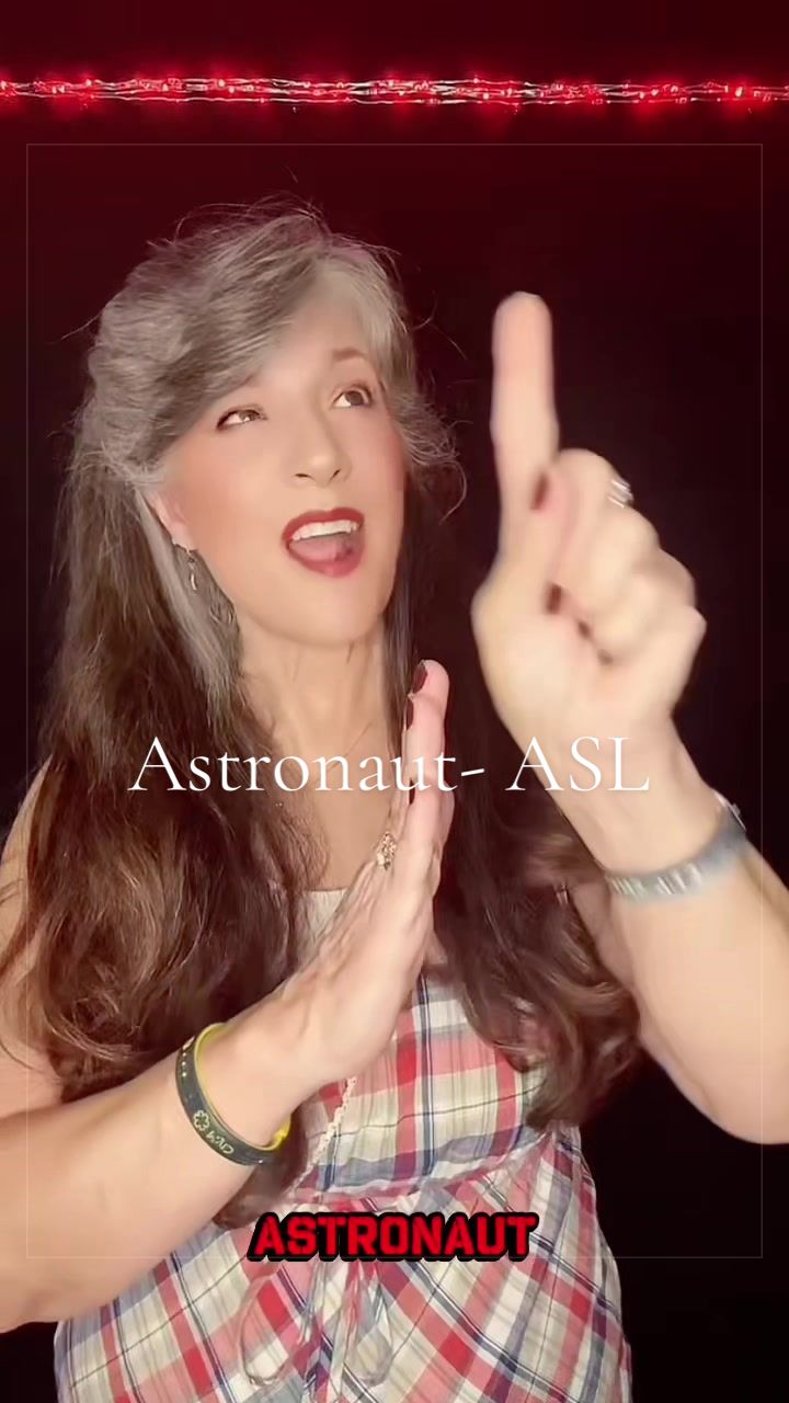 @Deaf Warrior/ASLSuzyQ🤟🏼