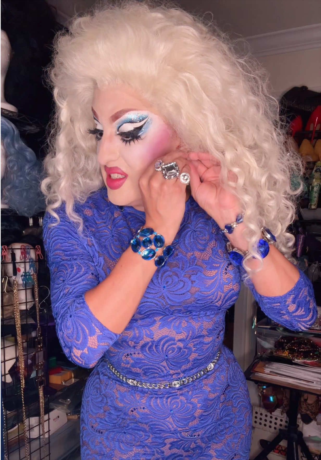 @Miss Evita Loca