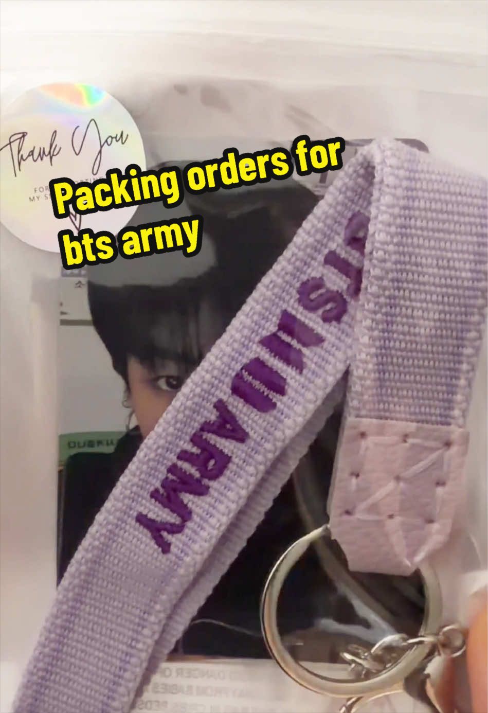 @MiVivi K-pop Merch