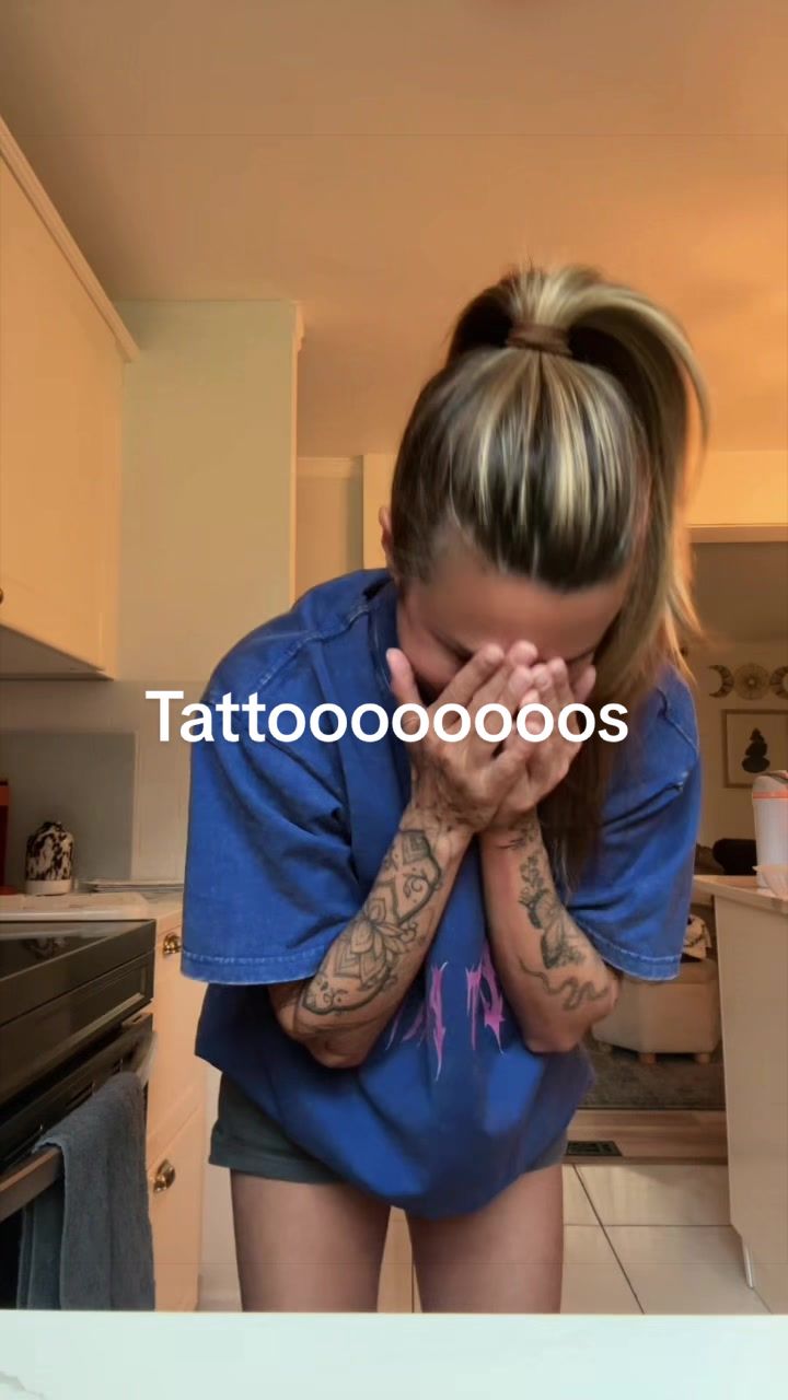 @🦋 _𝒞𝒽𝓇𝒾𝓈𝓈𝓎 𝑅𝑜𝓎_ 🦋