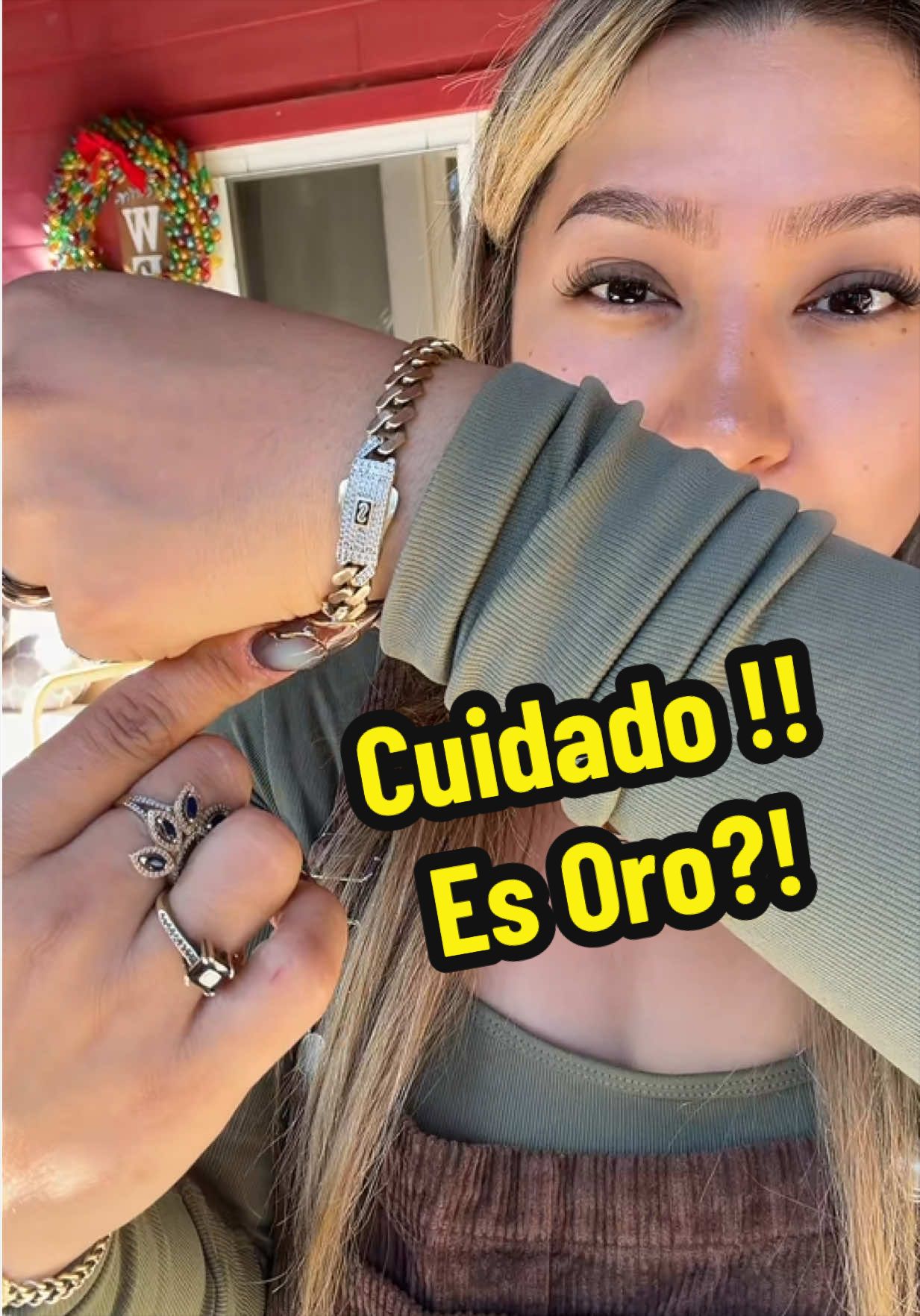 @lupithazzepeda