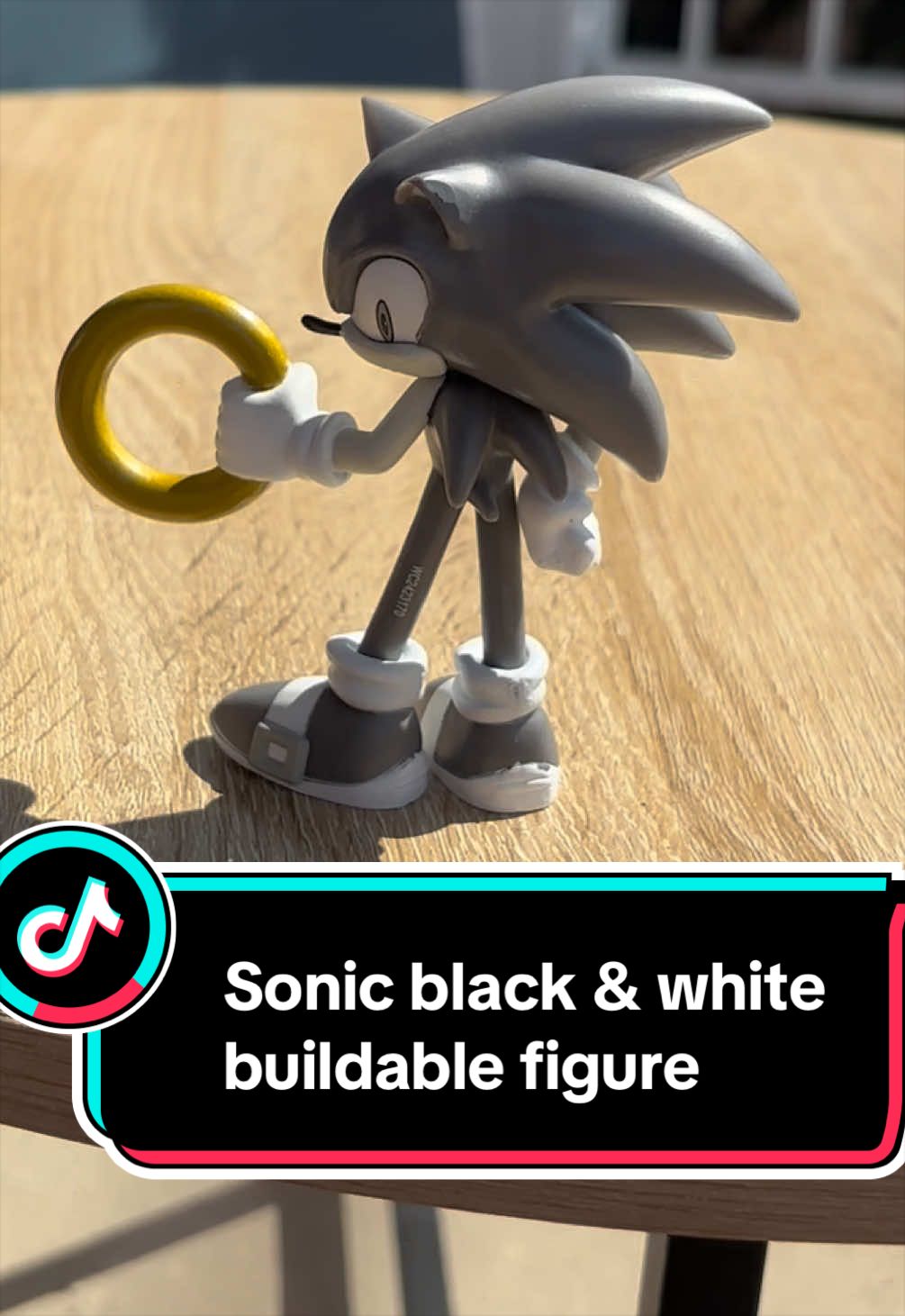@ActionfigureStories + Sonic