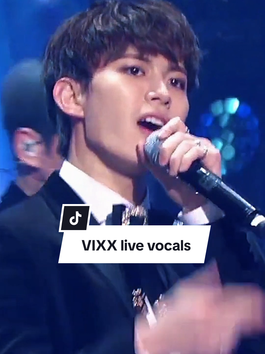 @CaroVIXX | a fan account