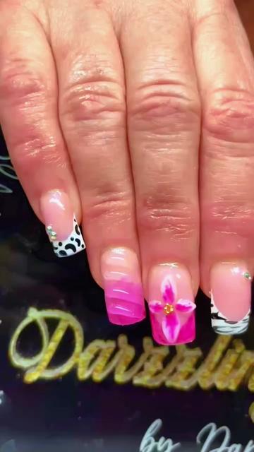 @Darzzling Nails