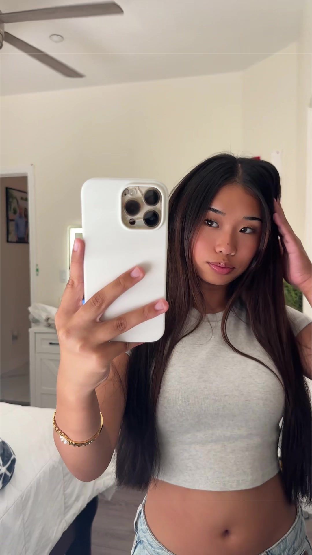 @￴￴