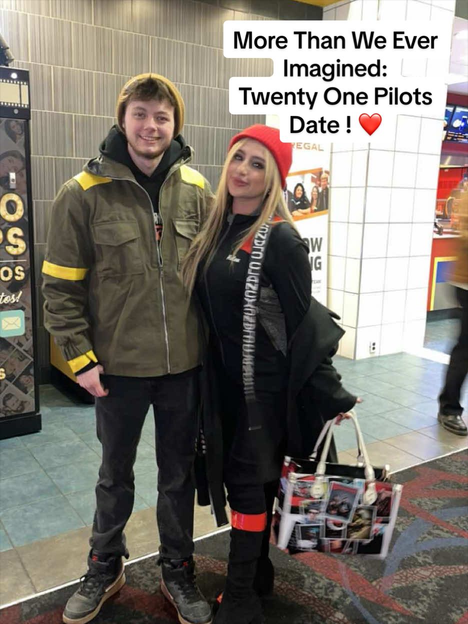 @Helen River&aacute; |-/