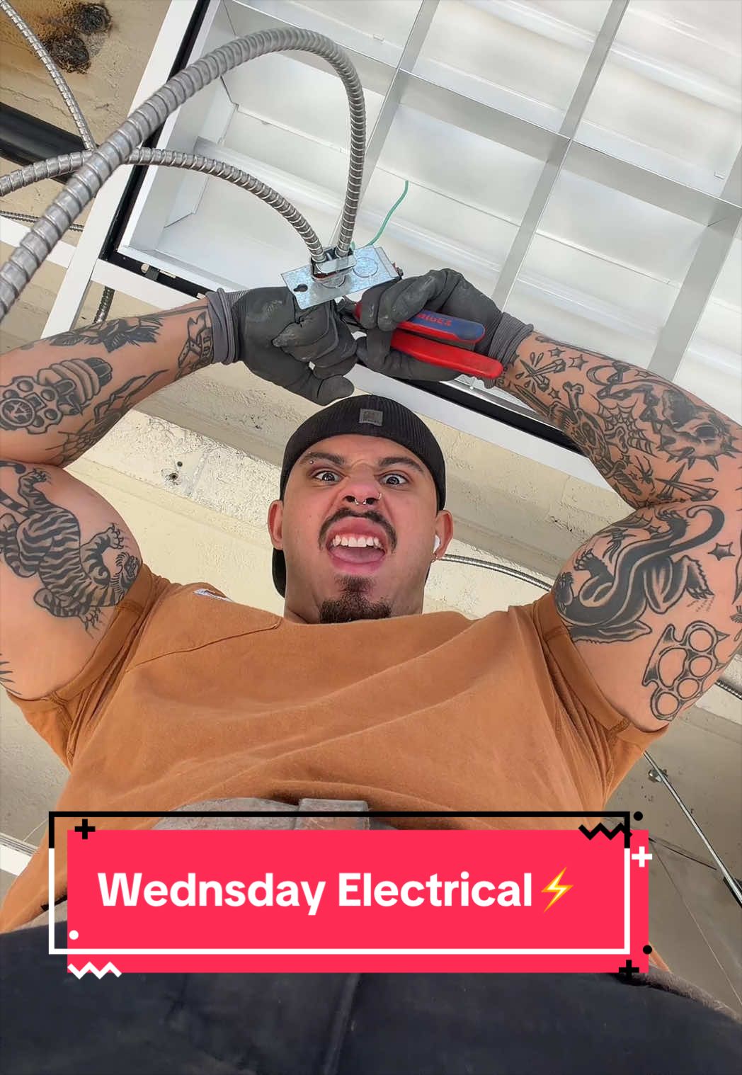 @PedroTheElectrician