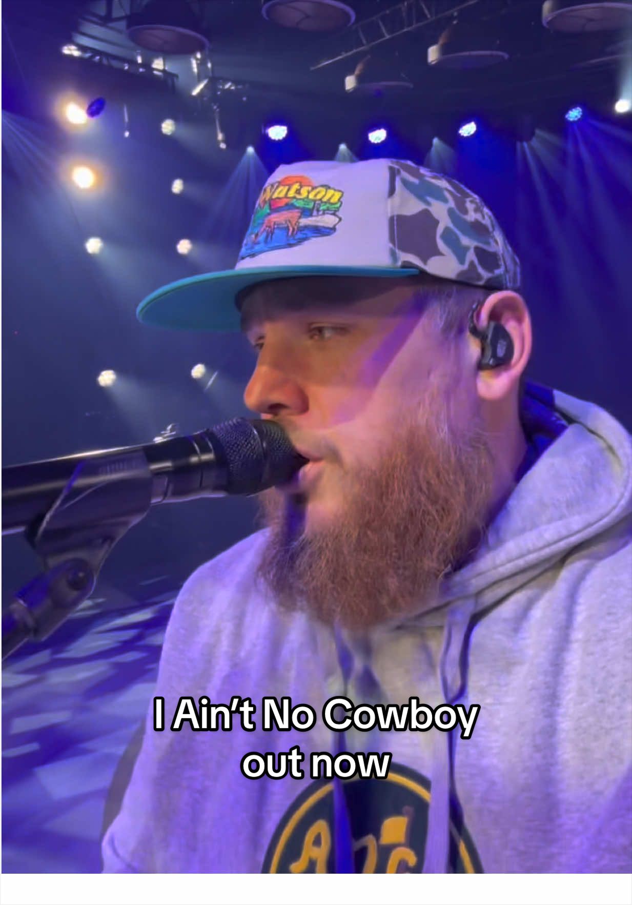 @Luke Combs