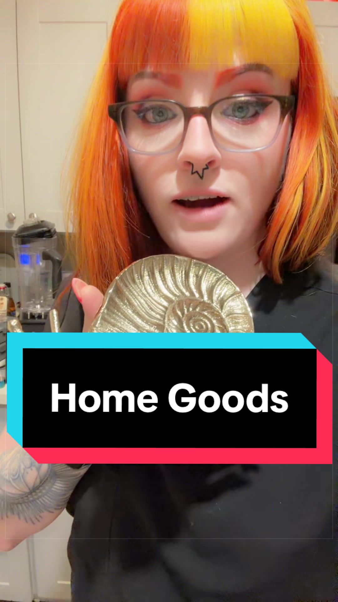 @TheButtonLady