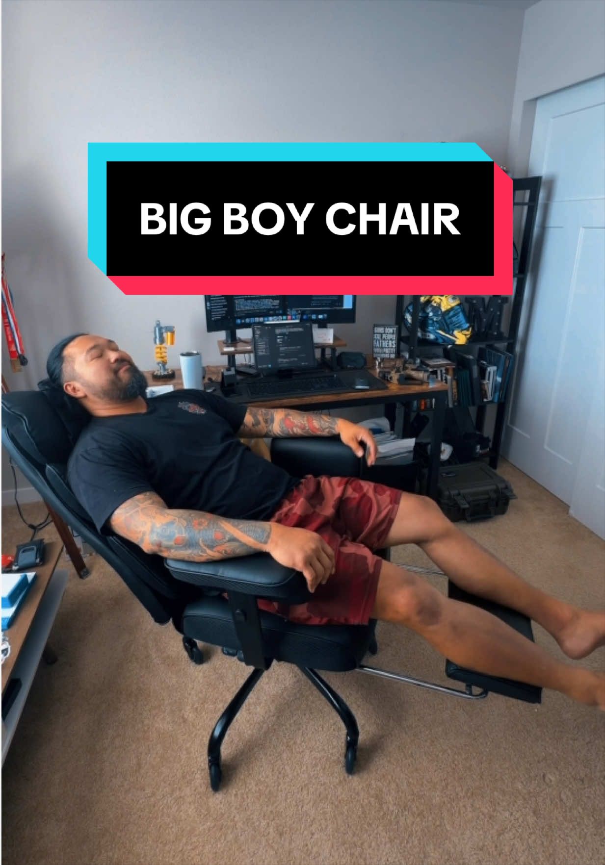 @TheFlyingLumpia