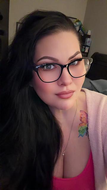 @CurvyCutie2018