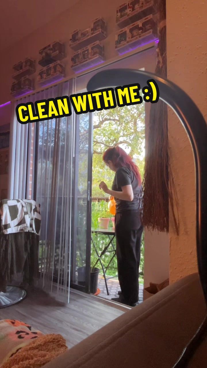 @Cybercrybvby
