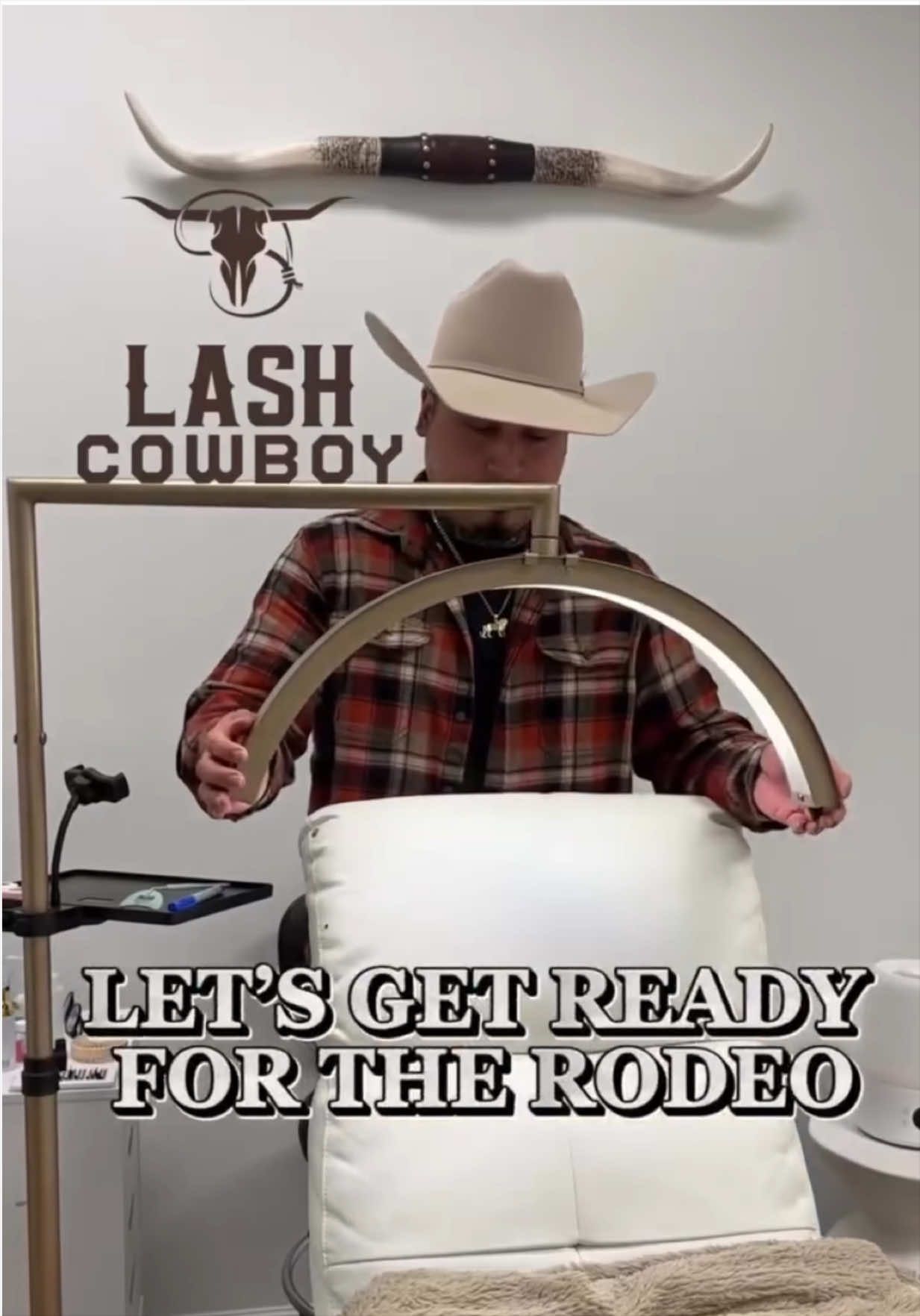 @Thelashcowboy
